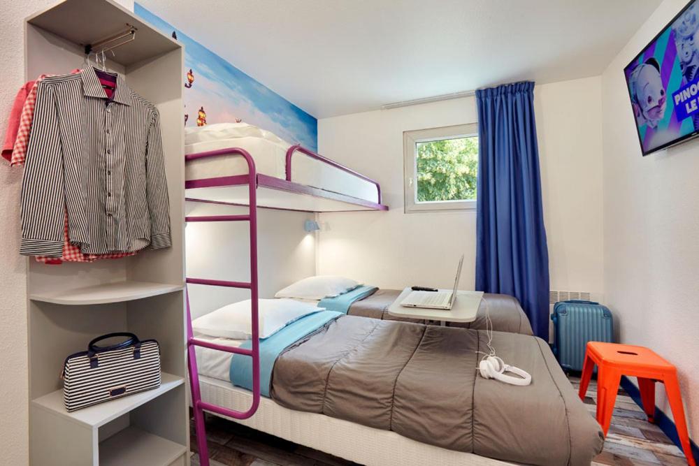 Welcomotel Les Mureaux - Triple Room