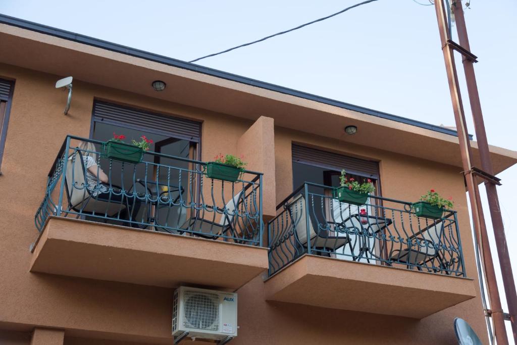 Balkón nebo terasa v ubytování Vasiliki