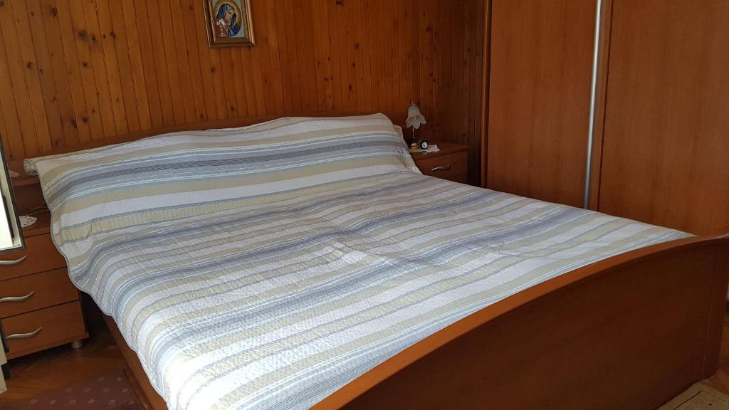 Posteľ alebo postele v izbe v ubytovaní Rooms Roza