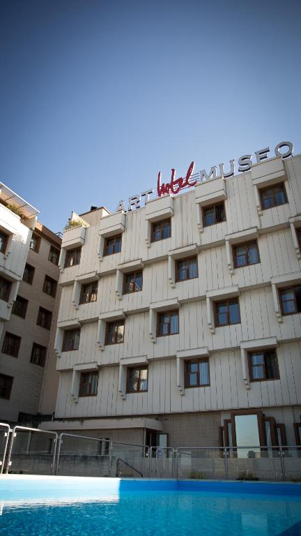 Bazén v ubytování Art Hotel Museo nebo v jeho okolí