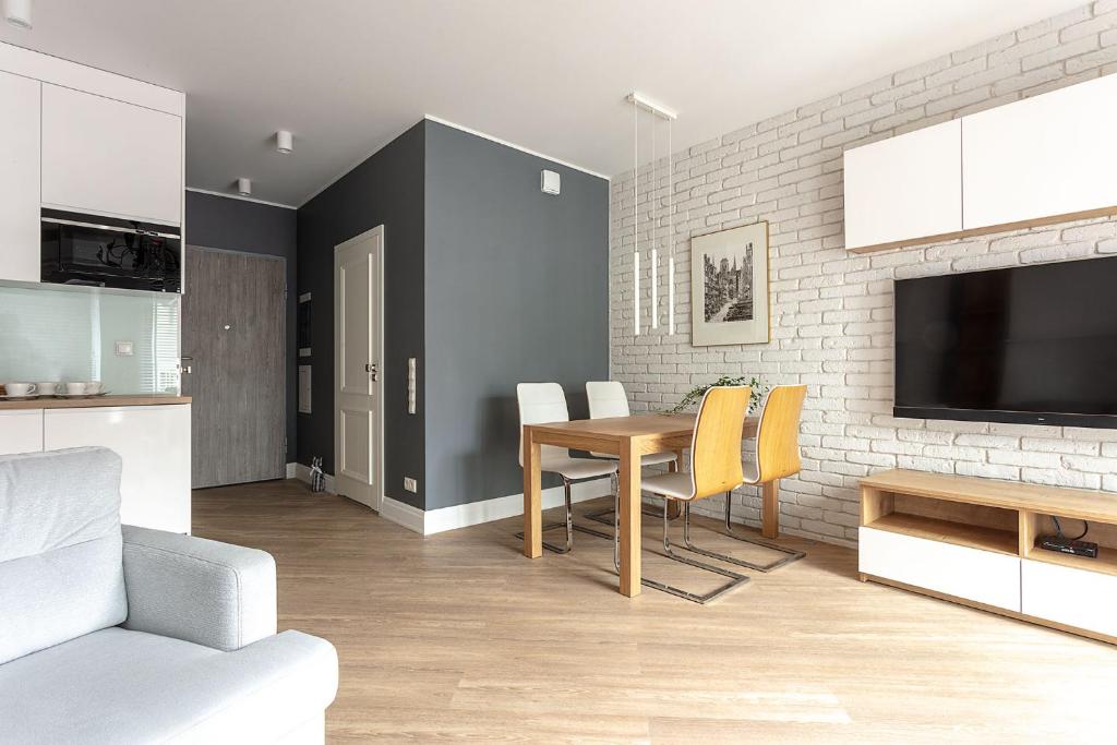 VIU Indigo Apartments - Apartment With Balcony