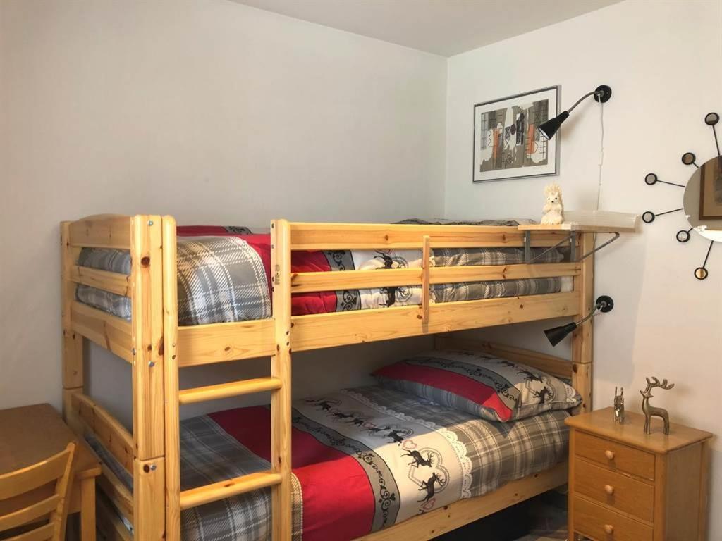 Postel nebo postele na pokoji v ubytování La Cabana 5 Arosa