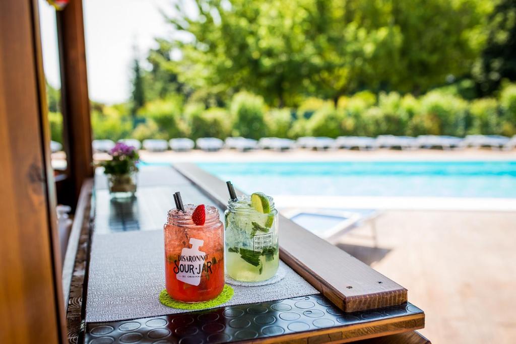Bazén v ubytování Piccolo Hotel Nogara nebo v jeho okolí