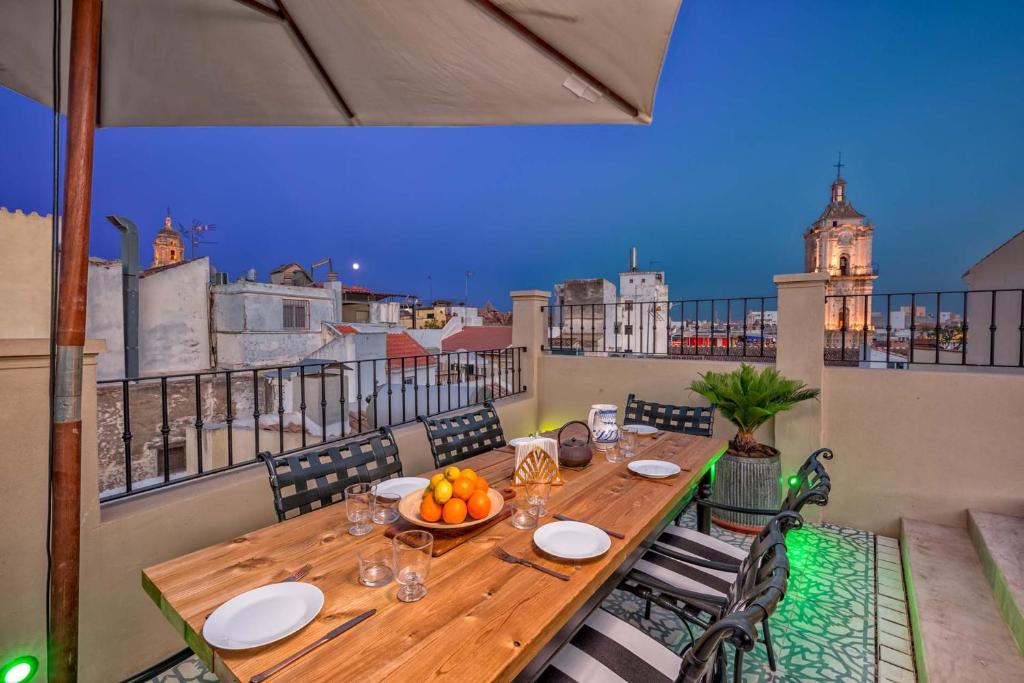 Balkón alebo terasa v ubytovaní Sagrado Corazon Penthouse in Malaga by Solaga Holiday Homes