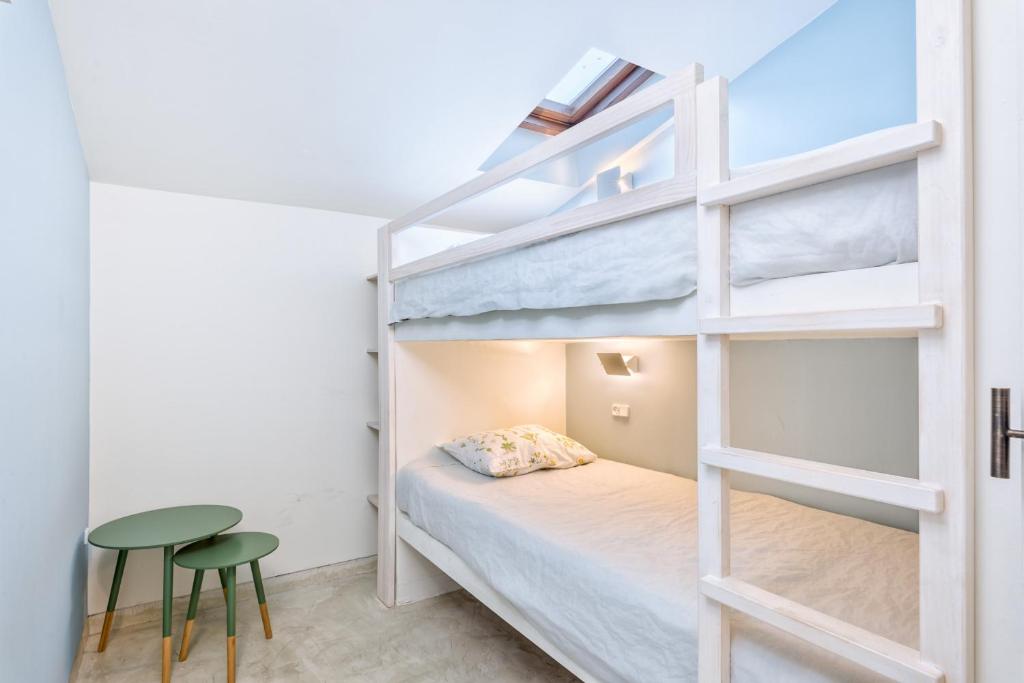 Posteľ alebo postele v izbe v ubytovaní Sagrado Corazon Penthouse in Malaga by Solaga Holiday Homes