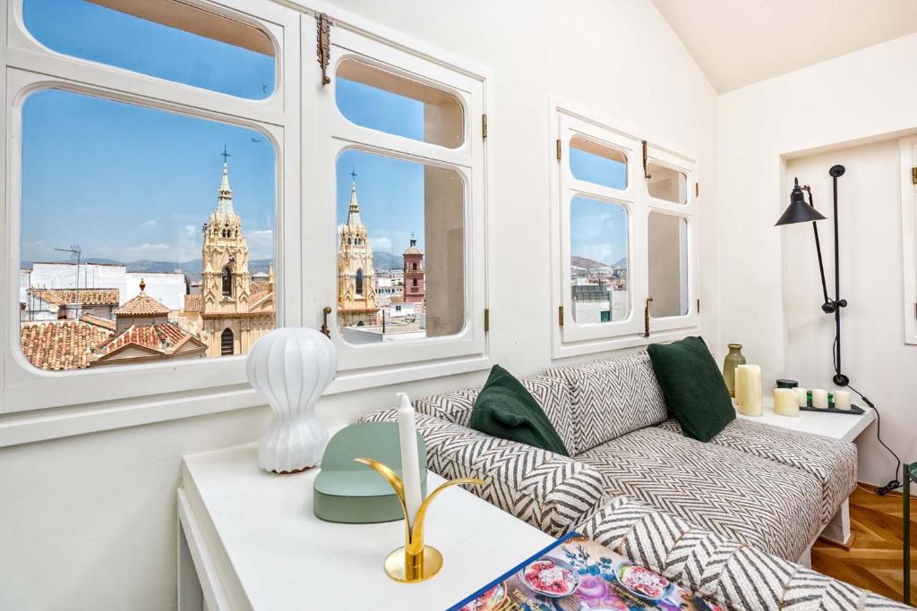 Posedenie v ubytovaní Sagrado Corazon Penthouse in Malaga by Solaga Holiday Homes