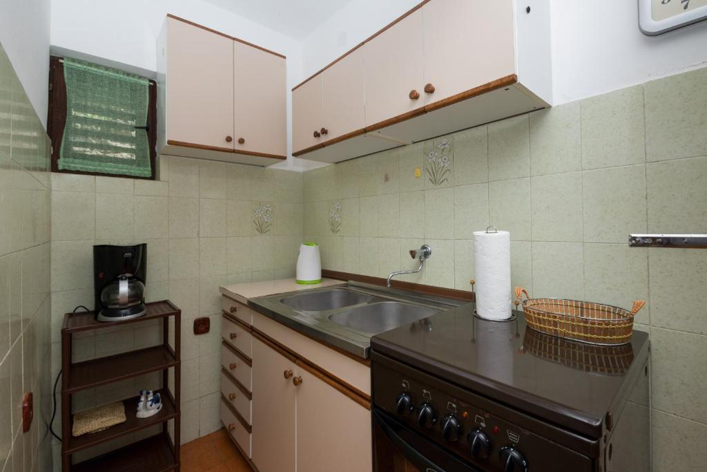 Kuchyň nebo kuchyňský kout v ubytování Ilas Dugi Otok