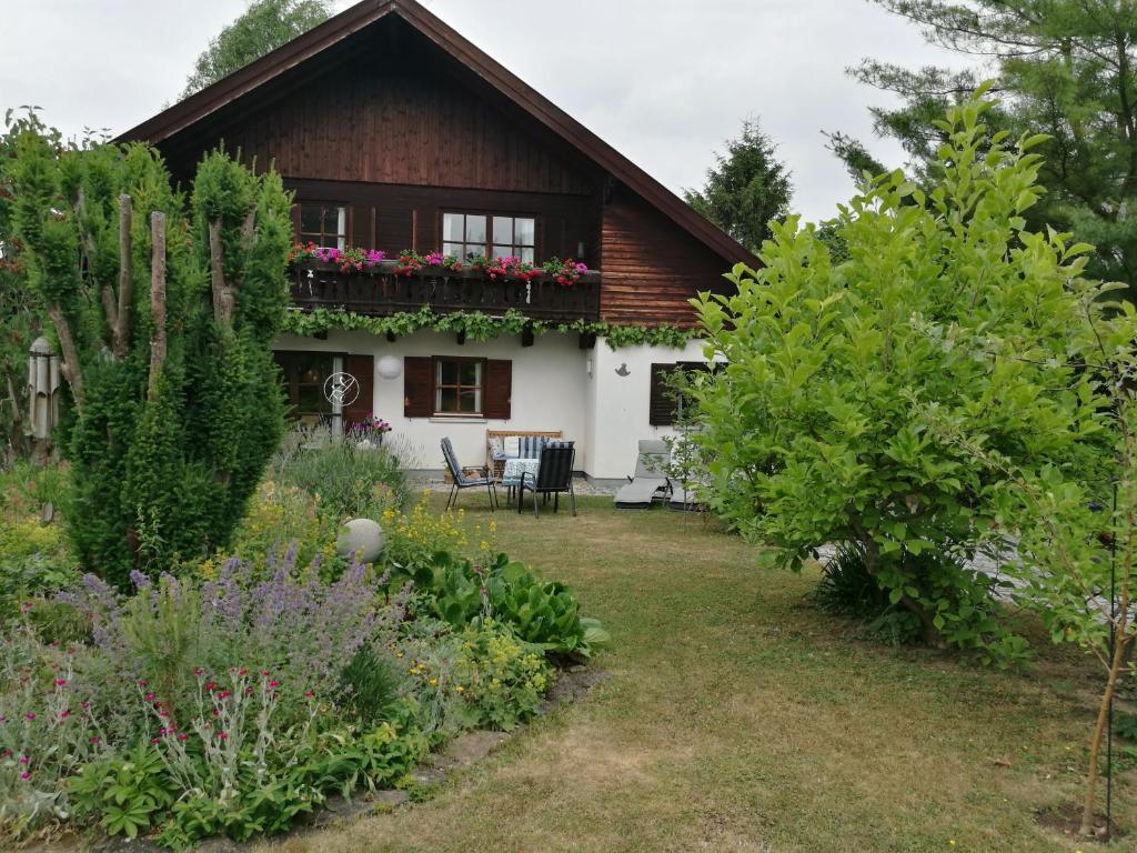 Zahrada ubytování Apartment HAUS MERLIN am Böckelsberg