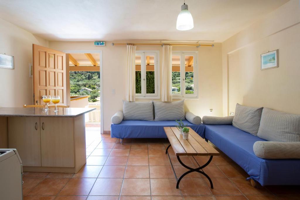 Posezení v ubytování Odyssey Hotel