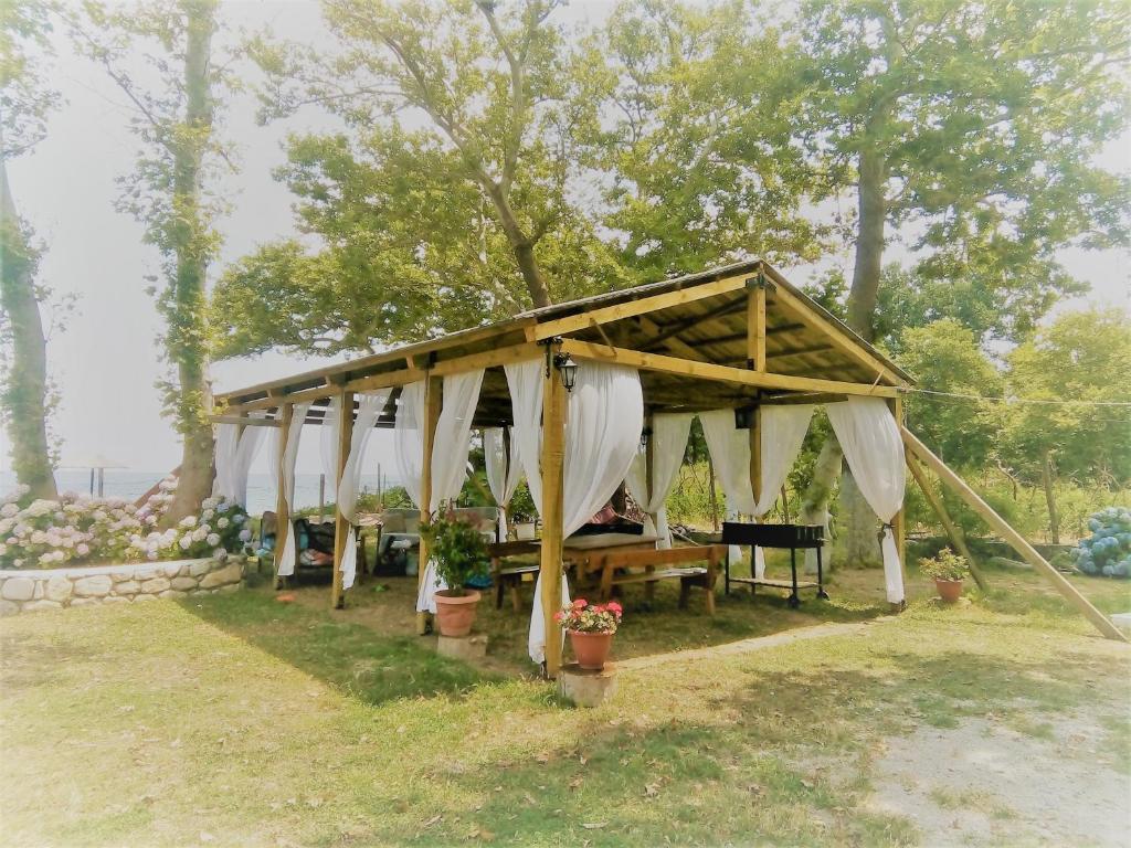 Zahrada ubytování Archondissa Beach Aparthotel