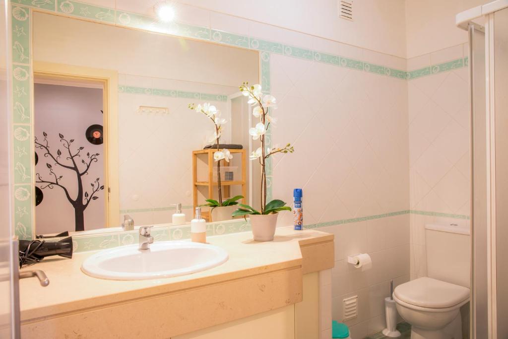 Vinyl Flat Bed & Breakfast - Rooms - 12