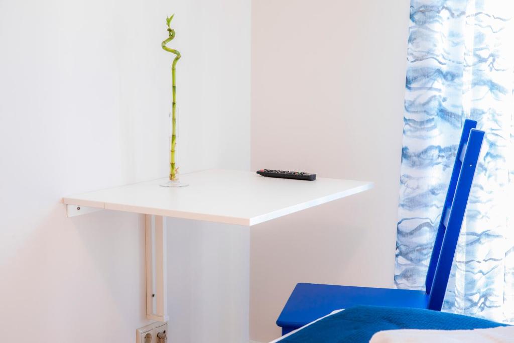 Vinyl Flat Bed & Breakfast - Rooms - 4