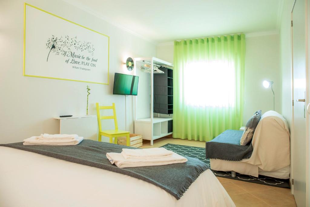 Vinyl Flat Bed & Breakfast - Rooms - 19