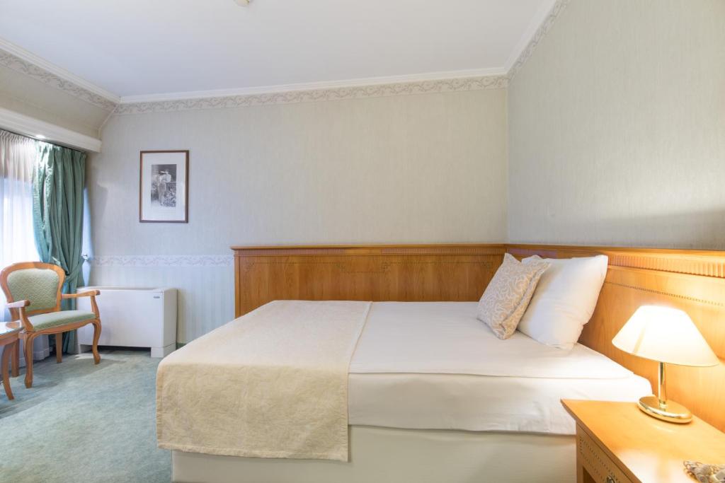 Hotel Downtown - TOP location in the heart of Sofia city - Chambre Simple Standard