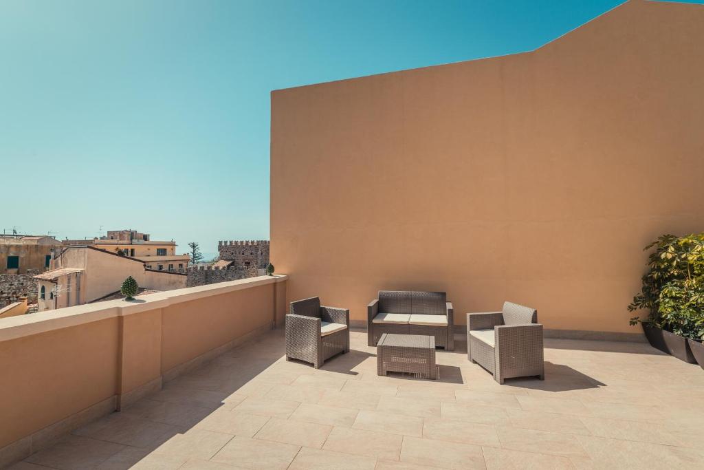 A balcony or terrace at Hotel Casa Adele