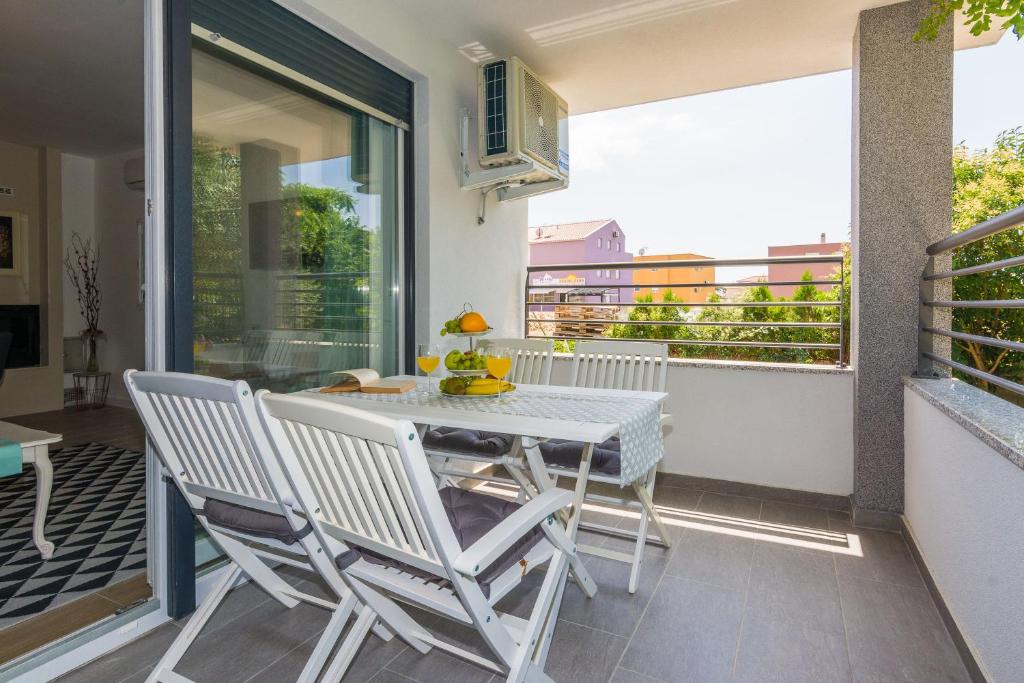 Apartments Marta 1 - 3