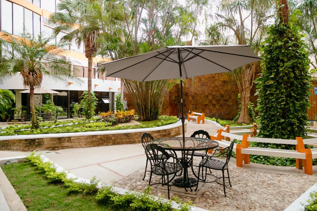 Zahrada ubytování Hotel Ambassador Mérida