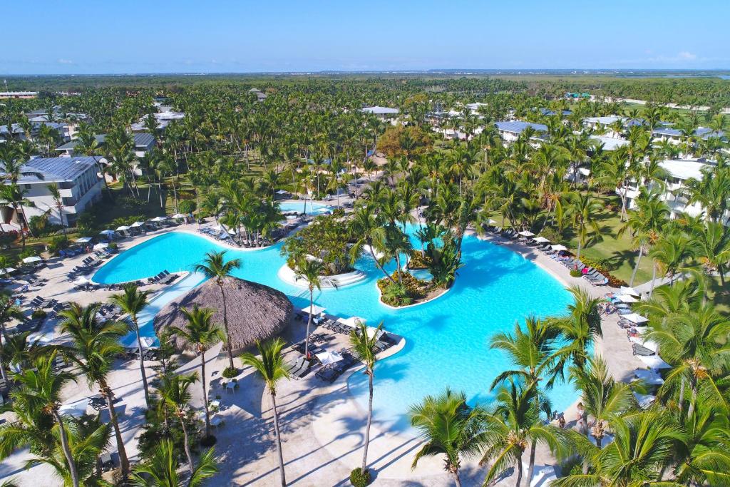 eine Luftansicht des Resorts in der Unterkunft Catalonia Punta Cana - All Inclusive in Punta Cana