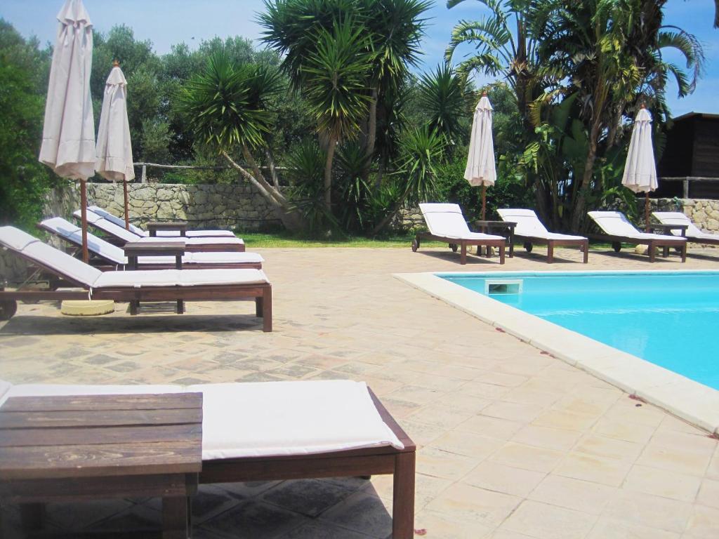 Bazén v ubytování B&B Villa Giusy nebo v jeho okolí