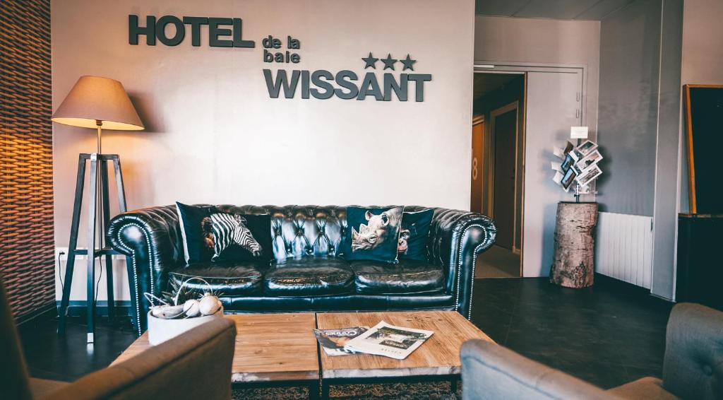 Гостиная зона в Logis- Hôtel de la Baie de Wissant & Appartements