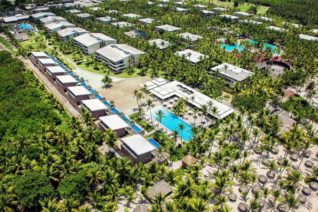 Bazén v ubytování Catalonia Royal Bavaro - All Inclusive - Adults Only nebo v jeho okolí