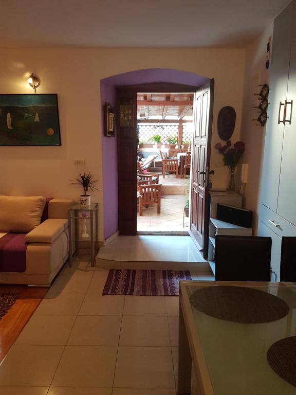 Apartments and Rooms Villa Lina - 9