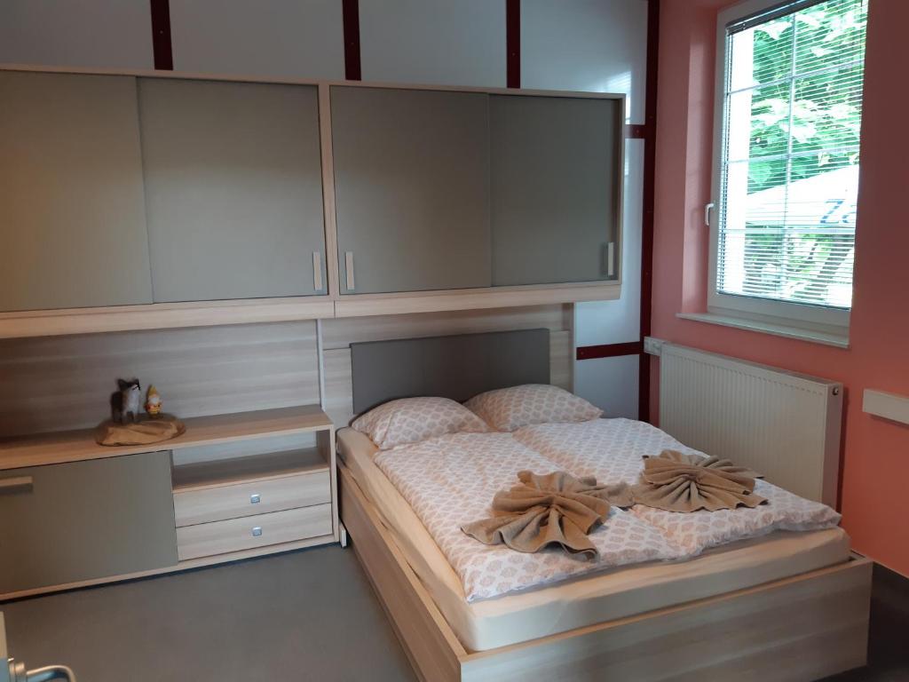 Postel nebo postele na pokoji v ubytování ALL SEASONS - HOSTEL