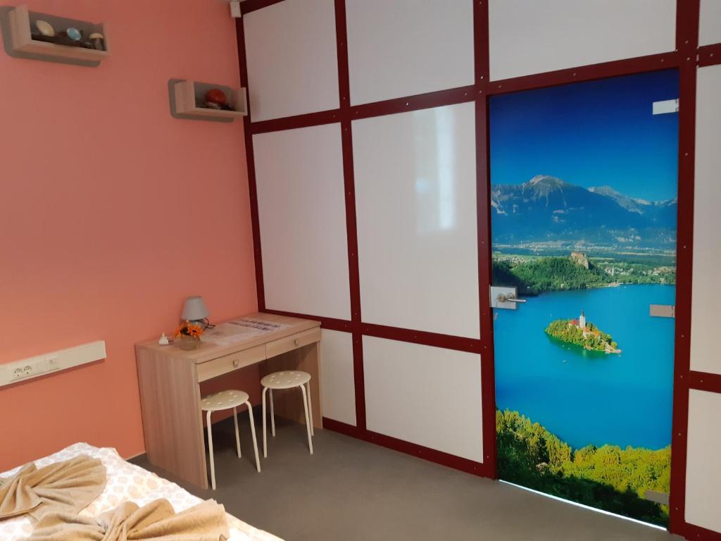 Postel nebo postele na pokoji v ubytování ALL SEASONS - HOSTEL
