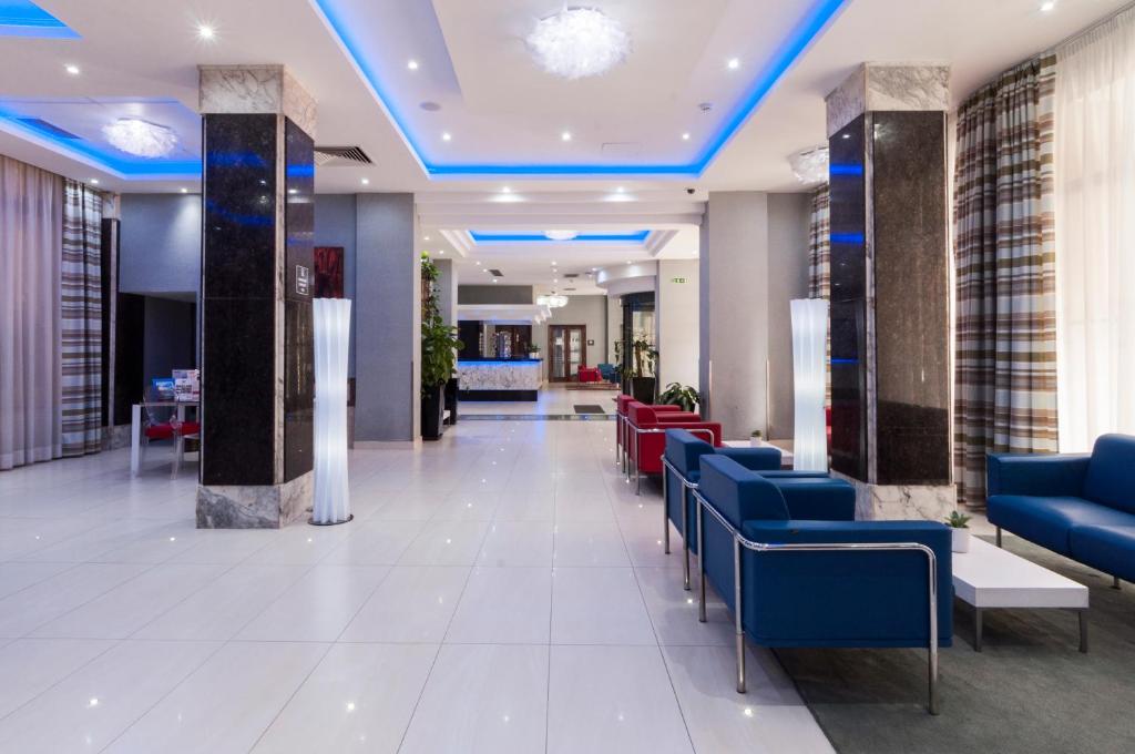 Posezení v ubytování Alexandra Hotel