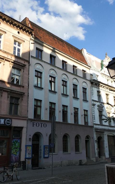Budova, v ktorej sa apartmán nachádza