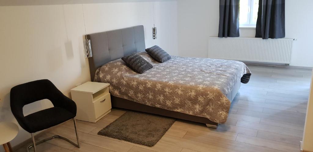 KE-TO Zagreb Airport Rooms - 13