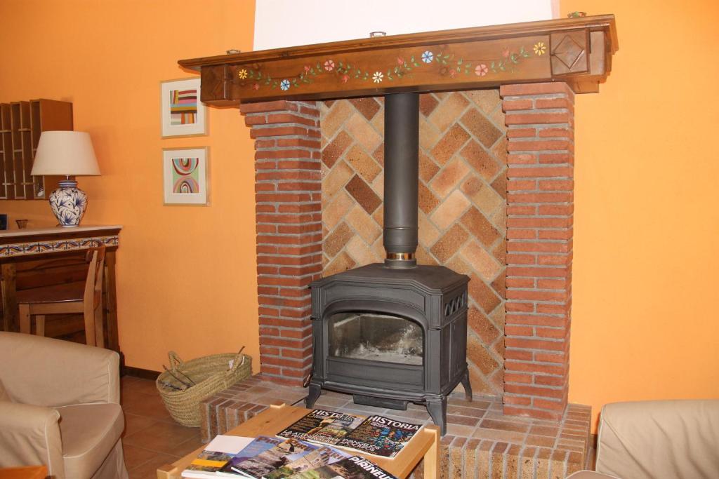 Fotografie z fotogalerie ubytování Apartaments La Taverna dels Noguers v destinaci El Pont de Bar