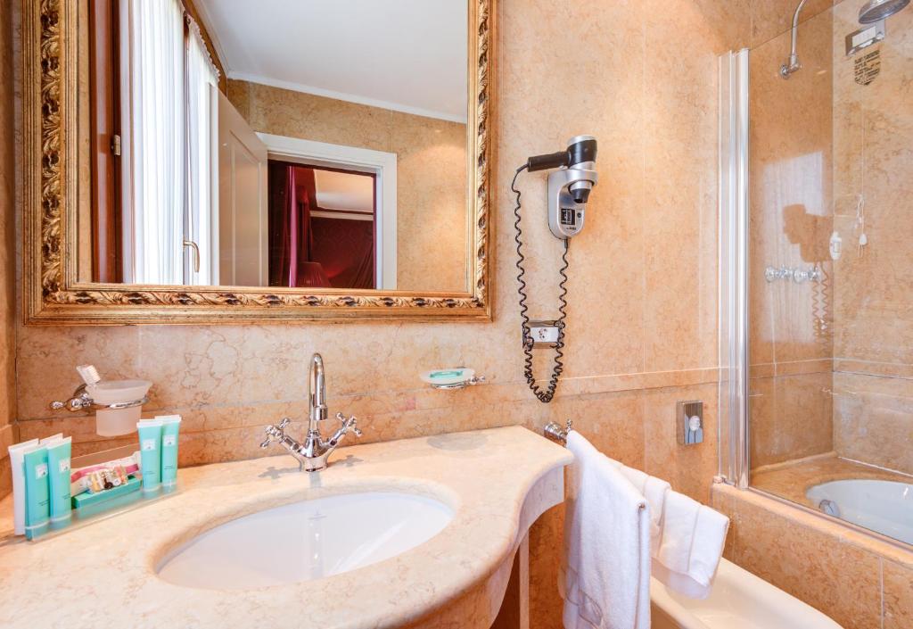 Koupelna v ubytování Hotel Al Duca Di Venezia