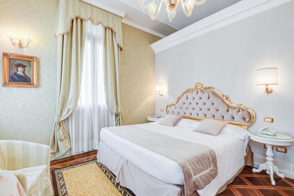 Hotel Al Duca Di Venezia - Resim 44