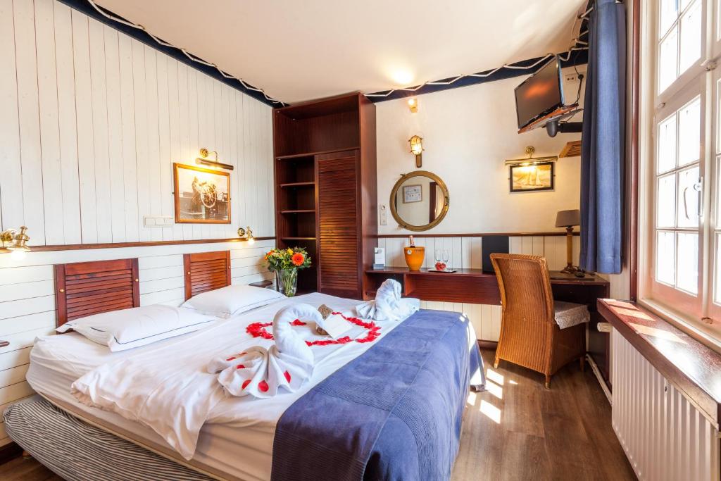 Boat Hotel De Barge - Resim 6