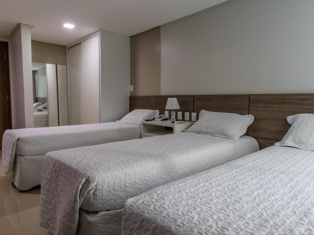 Oriental Praia Hotel - Triple Habitación Con Balcón