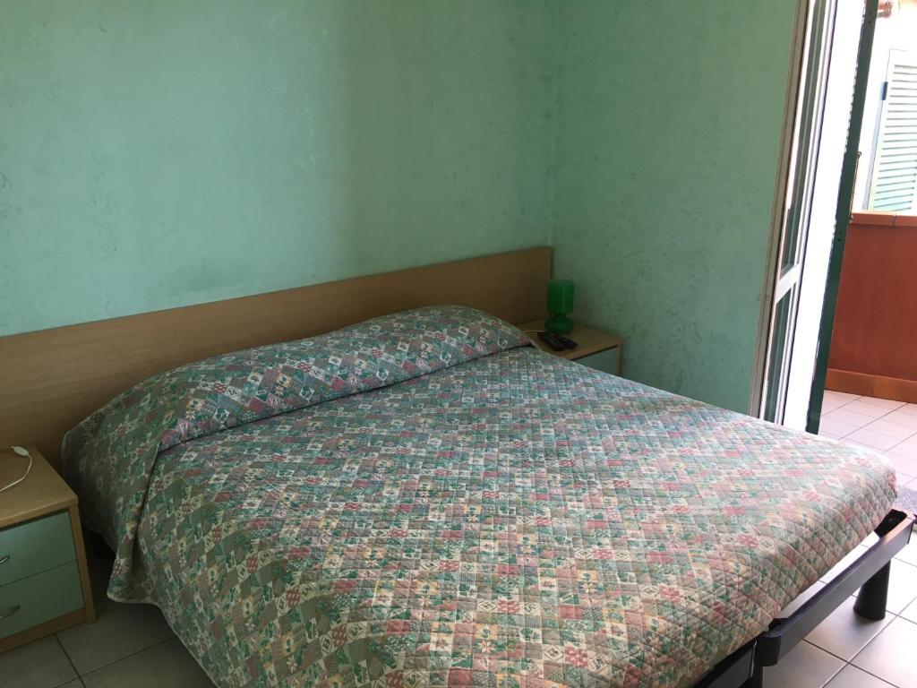 Baia dei Gabbiani - Doppelzimmer Mit Balkon Und Meerblick