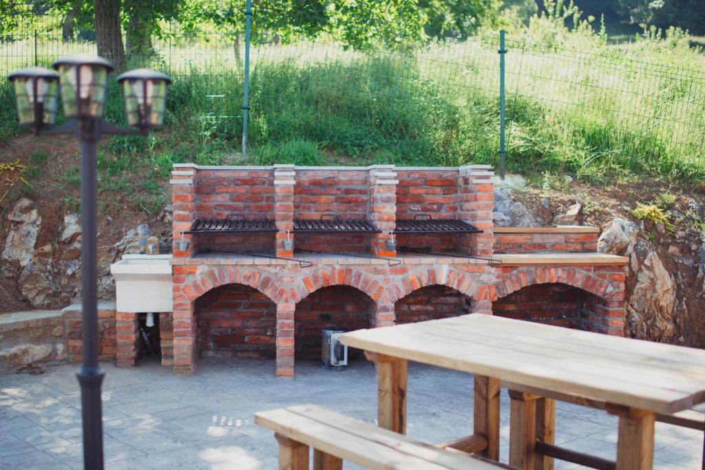 Fuente El Güeyu - 14