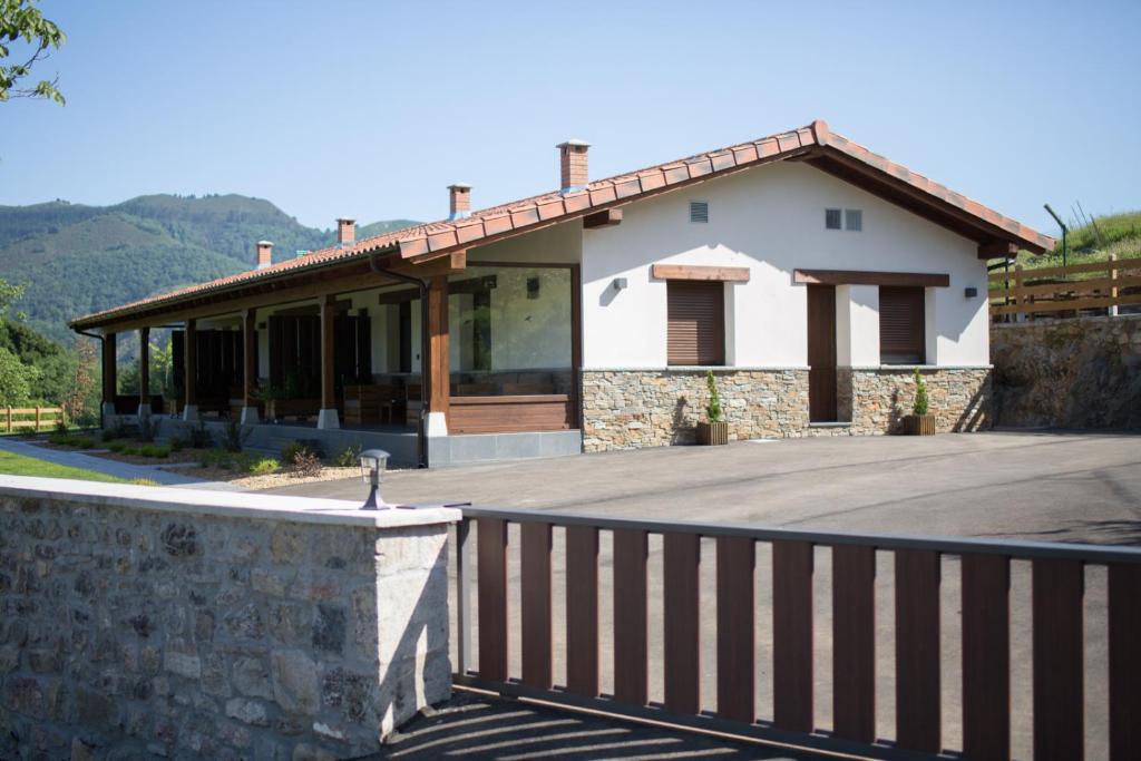 Fuente El Güeyu - 15