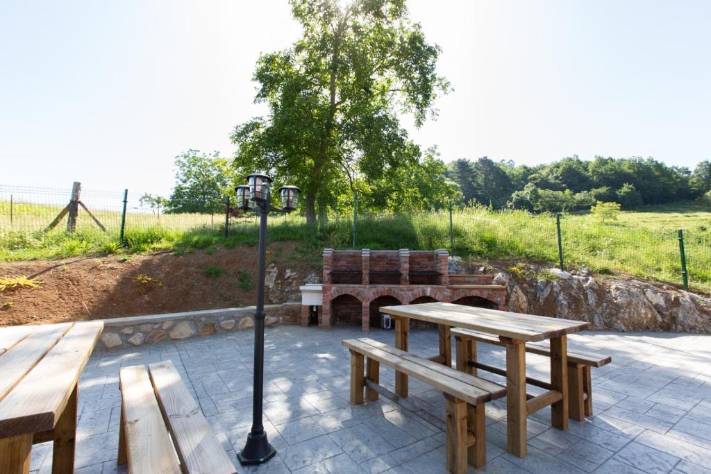 Fuente El Güeyu - 16