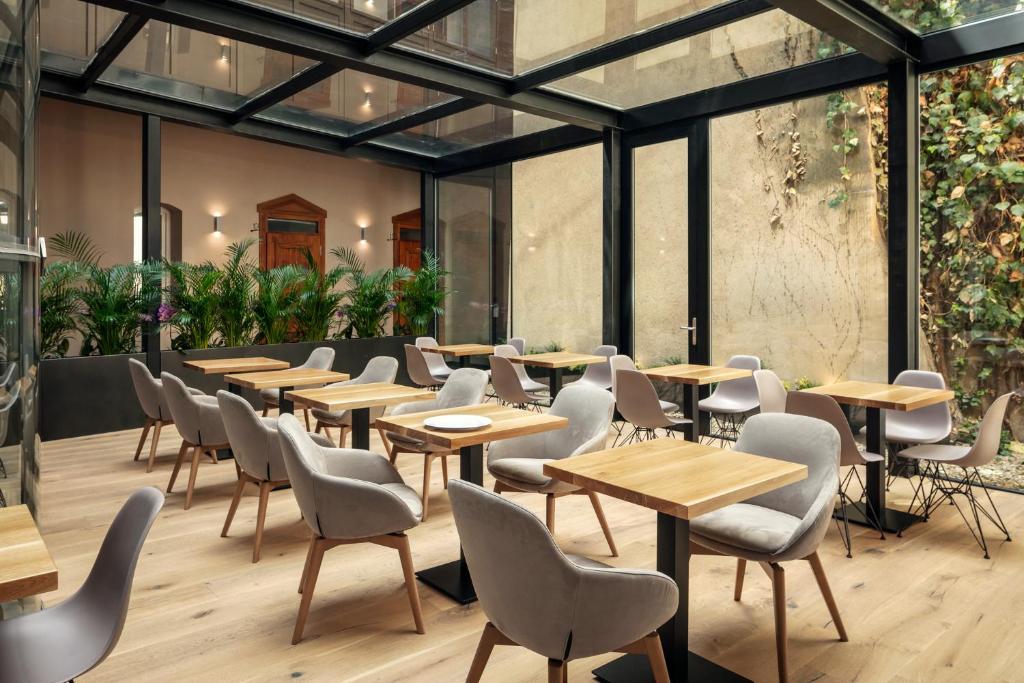 MOODs Charles Bridge - Resim 4