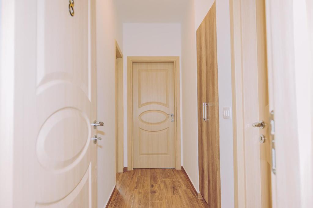 Fotografie z fotogalerie ubytování Apartments Krstovic v destinaci Sutomore