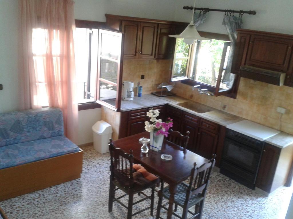 Angela Apartments - 12