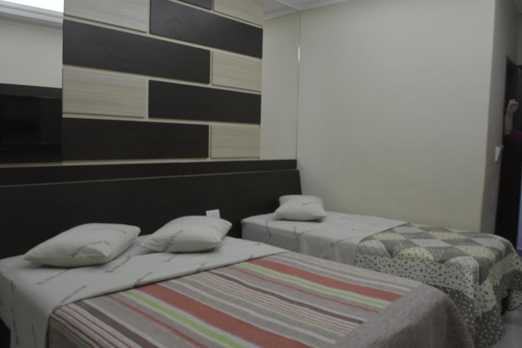  Hotel Calstar