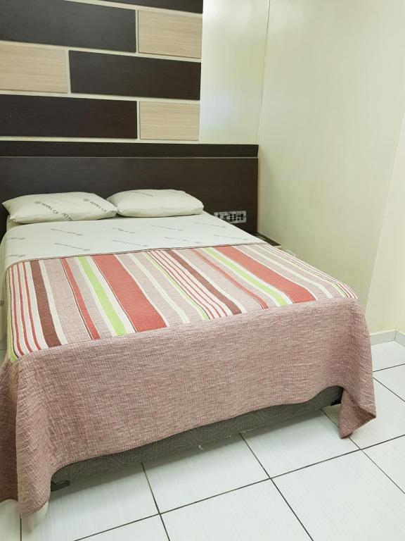  Hotel Calstar
