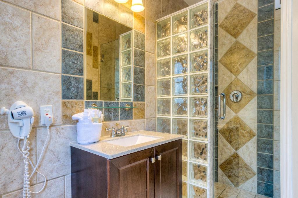 Bagno di Key West Harbor Inn - Adults Only