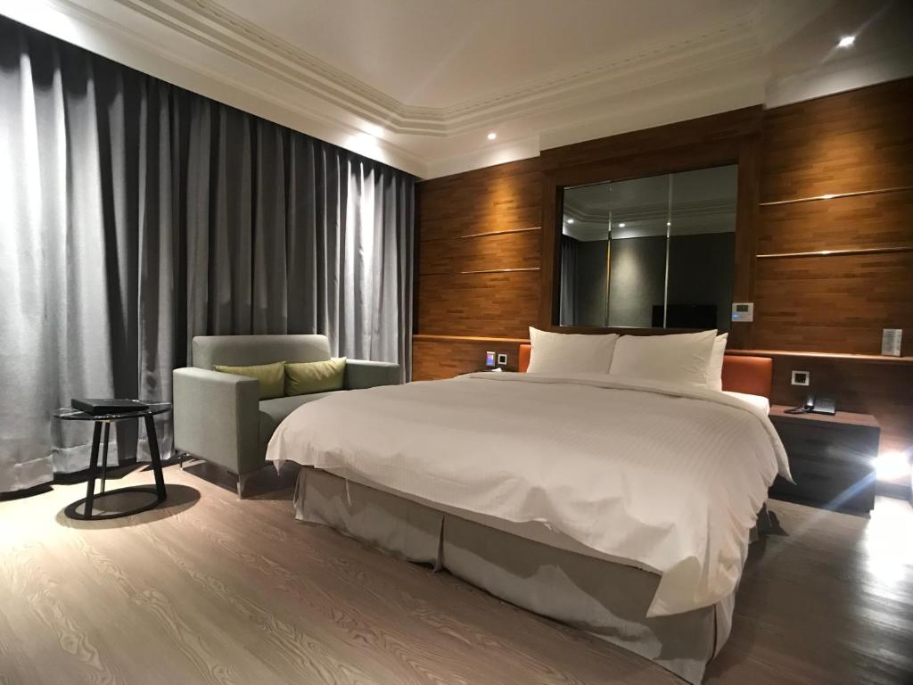 Кровать или кровати в номере Moni Motel