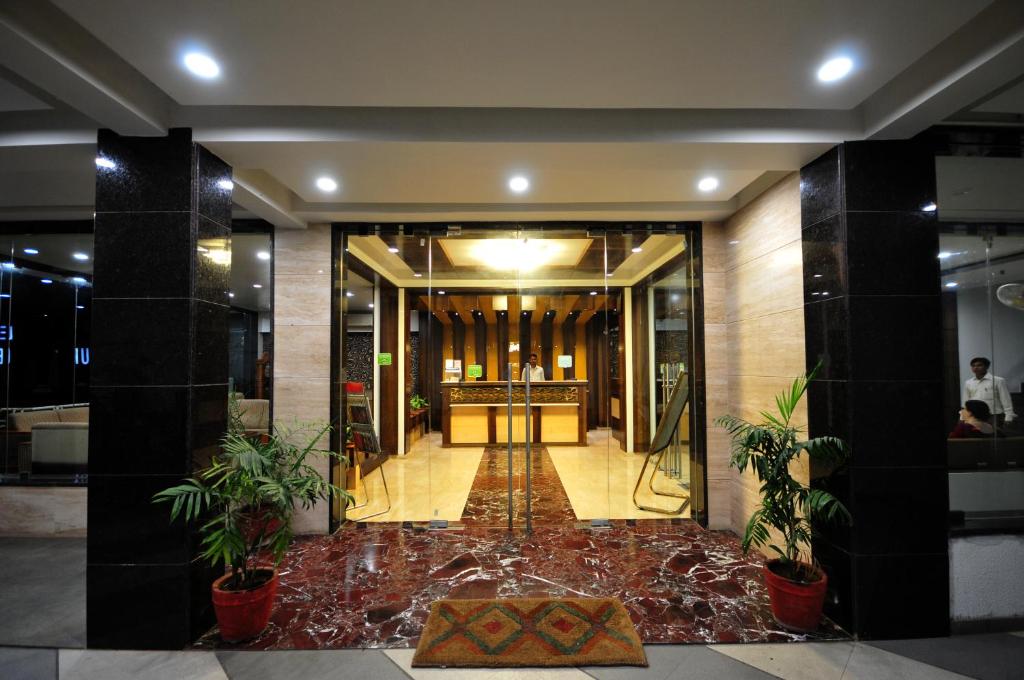Exteriér nebo vchod ubytování Hotel Surabhi Regency