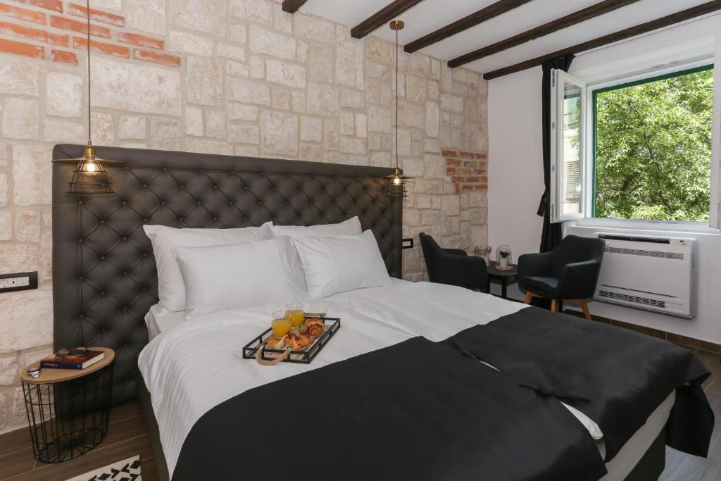 Posteľ alebo postele v izbe v ubytovaní Luxury Rooms Dino