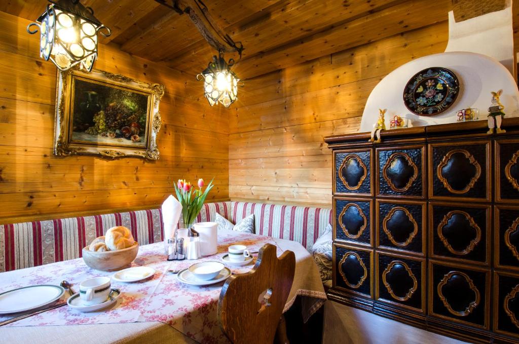 Fotografie z fotogalerie ubytování Garni Ferwall inklusive Silvrettacard Premium v destinaci Galtür